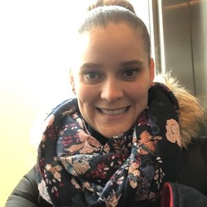 Meet your Posher, Hilda